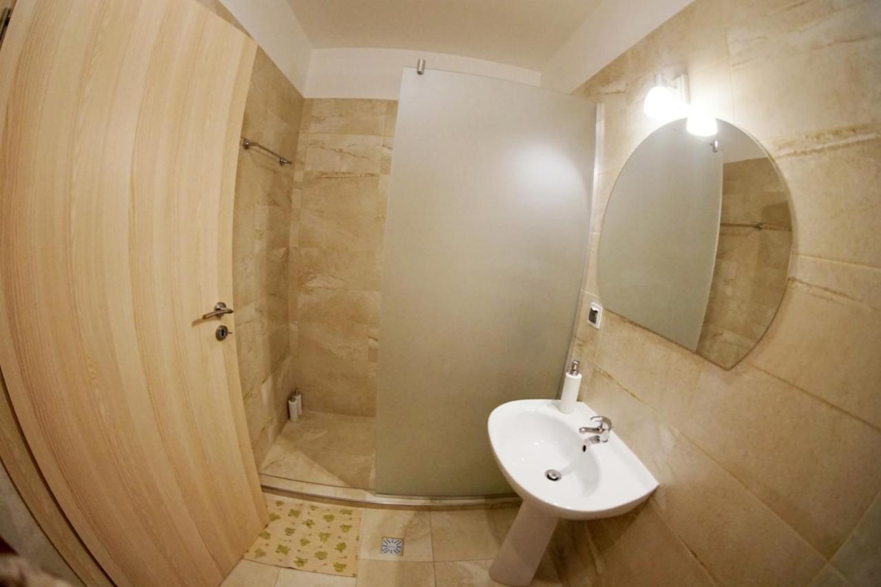 Cluj City Iris Appartment ภายนอก รูปภาพ